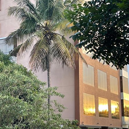 Hotel Aashraya Dod Jala Bagian luar foto