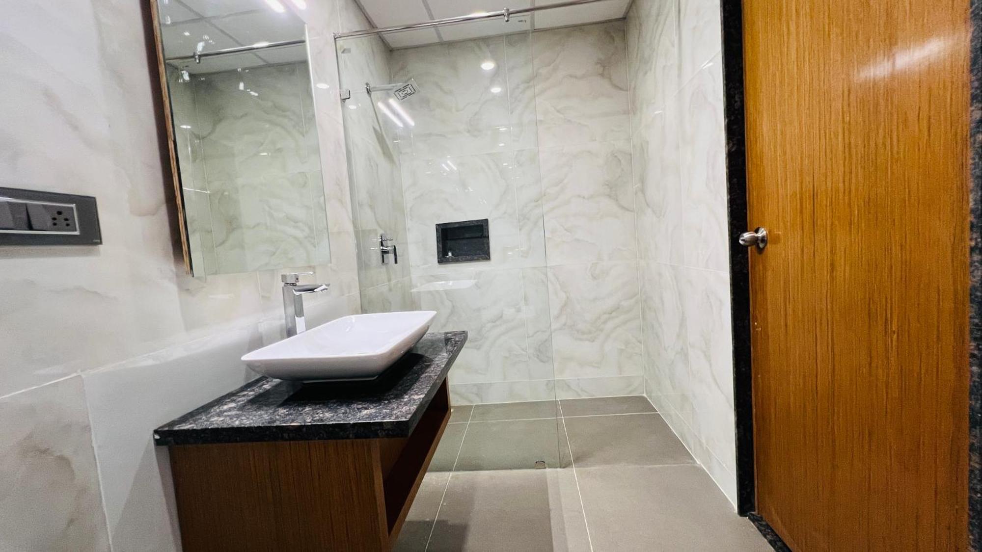 Hotel Aashraya Dod Jala Bagian luar foto